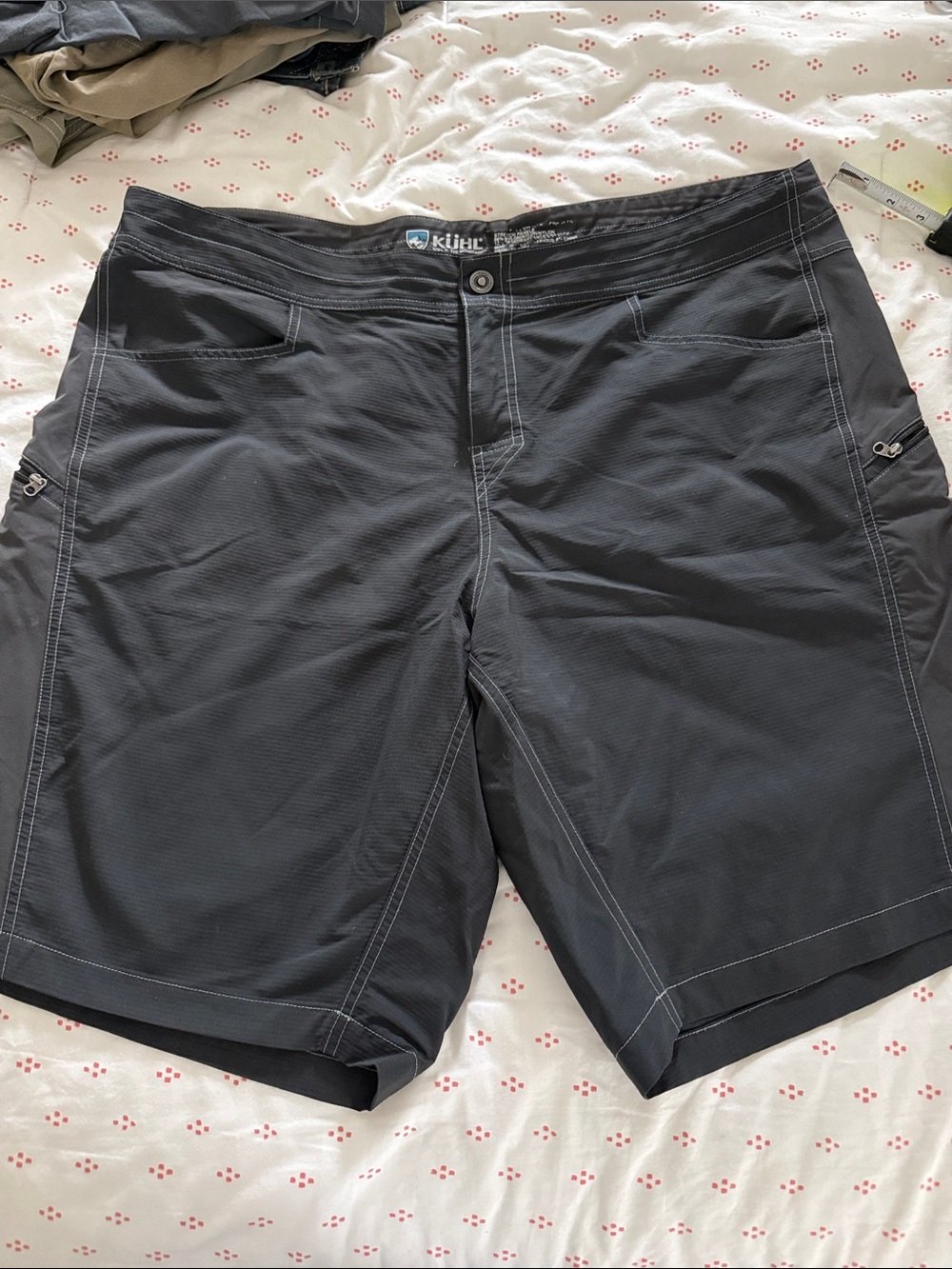Kuhl men’s shorts. Size 40.